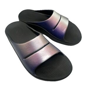 Oofos Slide Sandals Women's 7 /mens 5 Iridescent Purple/blue GUC